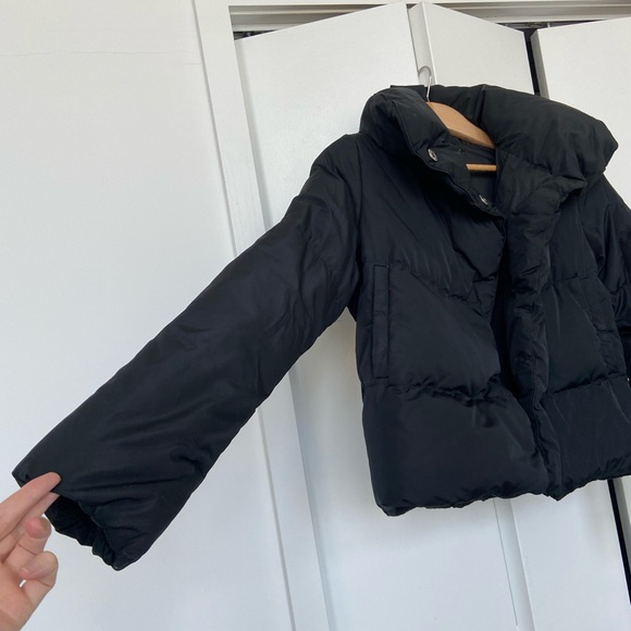 Theory - Kielly Puffer Jacket - Size Medium - Black Excellent - Picture 8 of 17